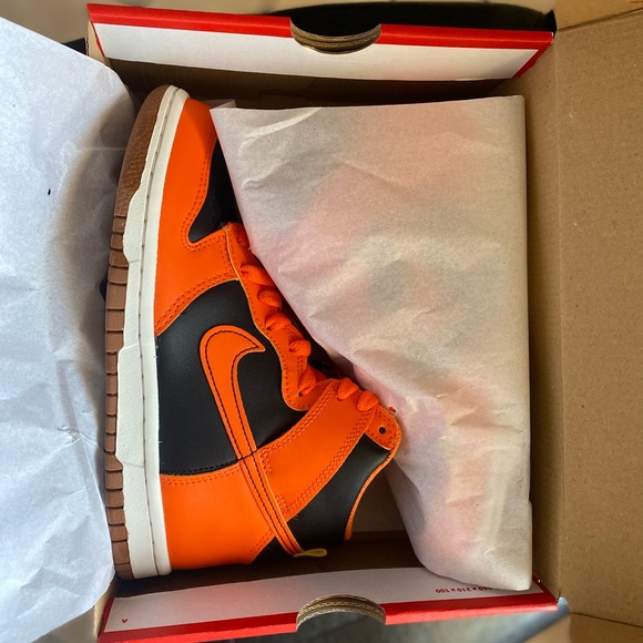 Nike - Picture 5 of 5